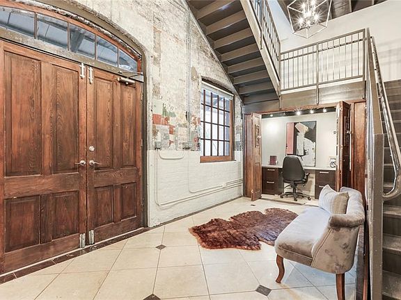 5th image of 920 Poeyfarre St APT 278