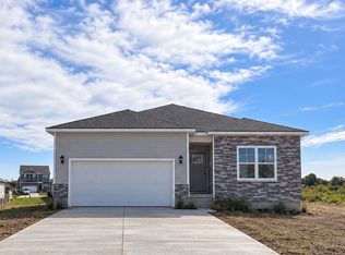 717 Solstice Cir, Belton, MO 64012