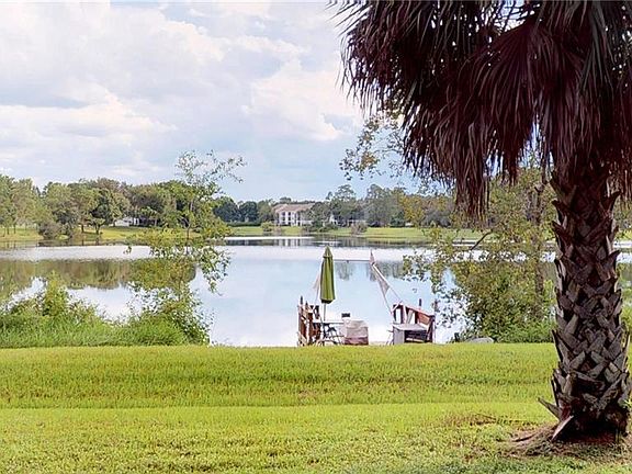 4th image of 501 Lakeshore Dr