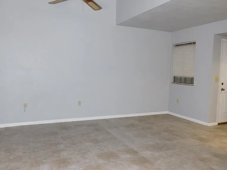 4385 SW 20th Ln — Photo 6