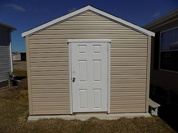 4th image of 3371 Summer St