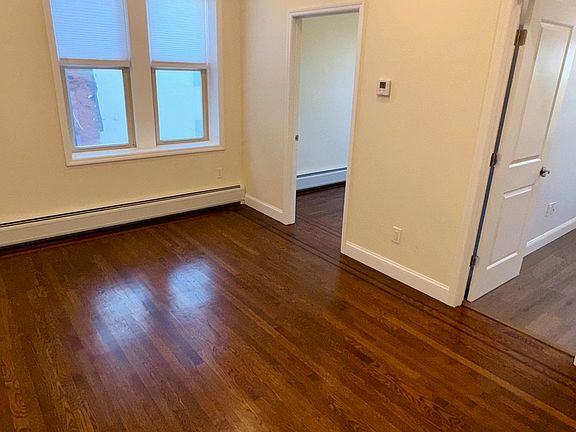 4th image of 76 Beacon Ave APT 3B