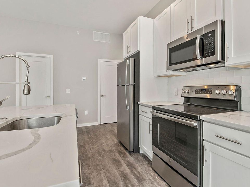 1st image of 1522 N 7th St #3R