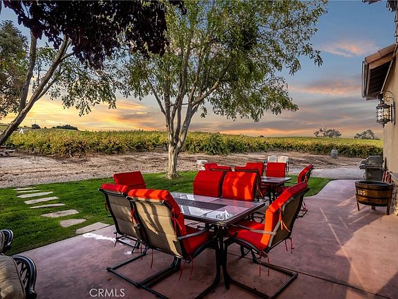 3rd image of 3000 Oakdale Rd