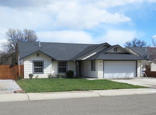 1415 Calexico Dr, Redding, CA 96003