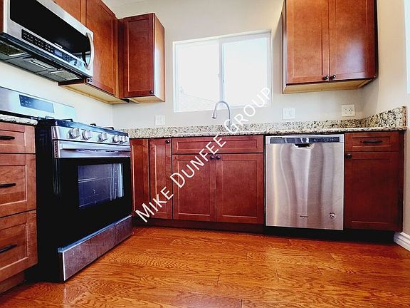 4th image of 412 E 7th St #2