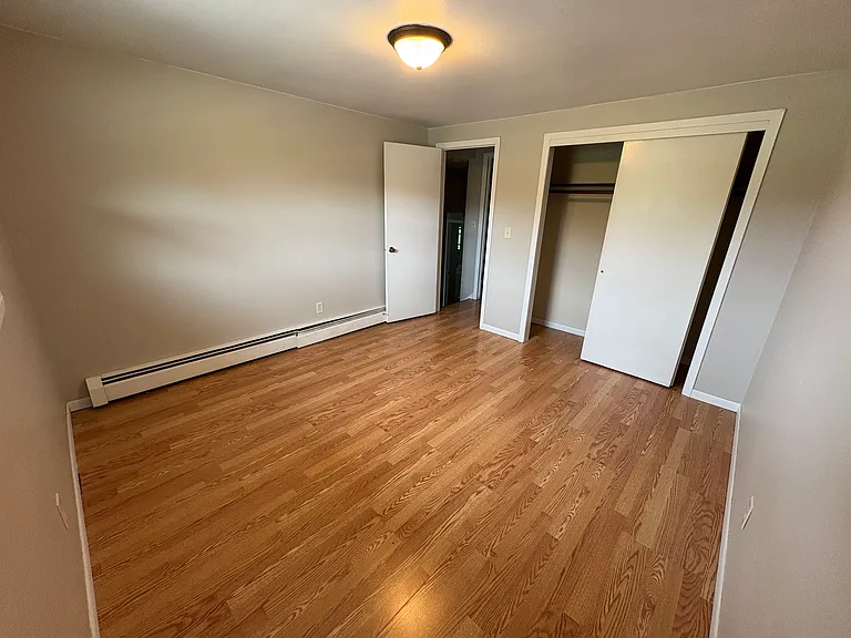 1511 S Point Rd — Photo 16