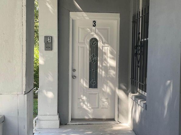 409 N Horsman St #3