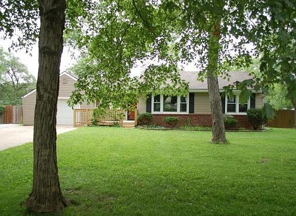 2nd image of 6427 Ballentine St