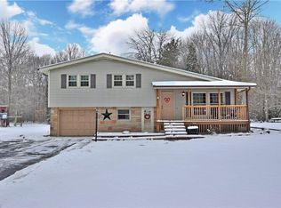 4893 Maple St, Vienna, OH 44473