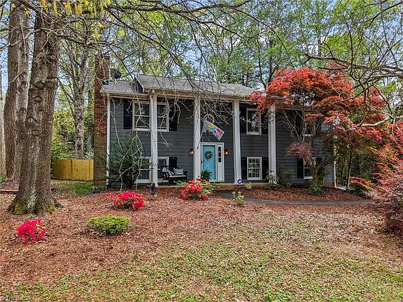 2nd image of 4429 Eagles Nest Dr