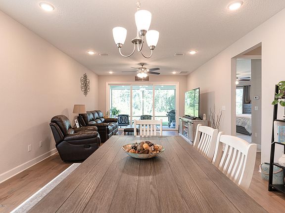 4th image of 296 Vista Lake Cir