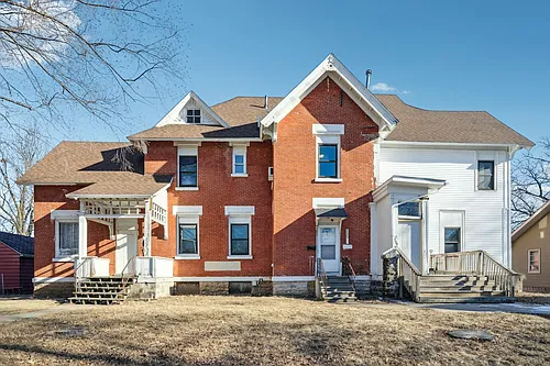 227 Allen St Photo 1