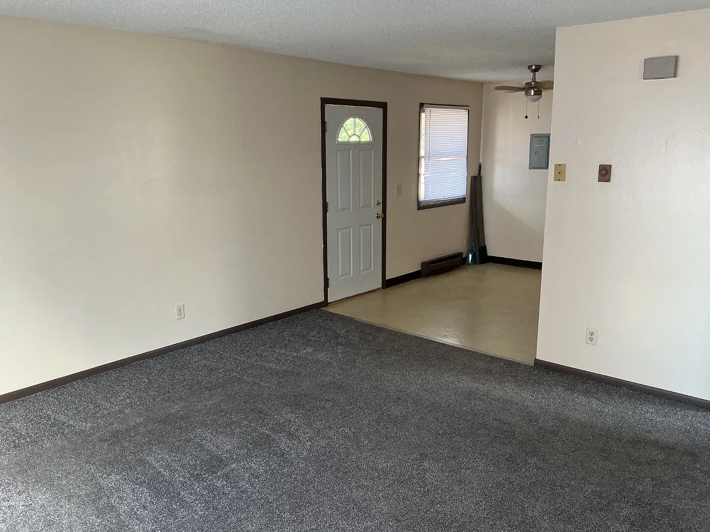 320 Micheels Ln - 10 — Photo 3
