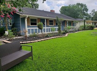 890 Yount St, Beaumont, TX 77706