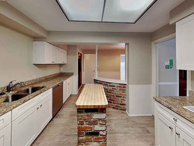 14185 Hetrick Cir S — Photo 11