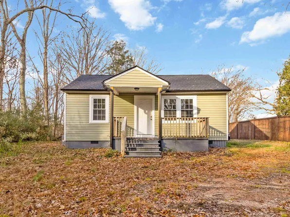 305 Lee McAbee Rd, Boiling Springs, SC 29316