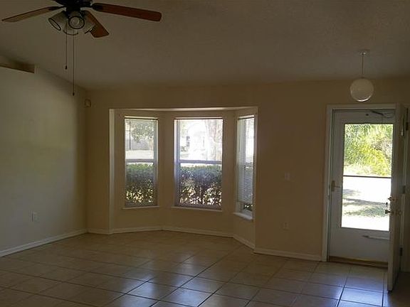 3rd image of 2960 Surf Dr