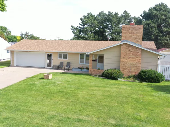 346 E 12th St, Imperial, NE 69033