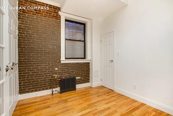 Rented by Compass | media 21