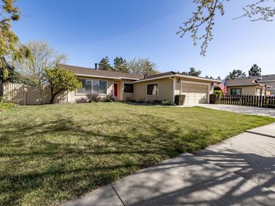 1490 Vallejo Dr, Hollister, CA, 95023