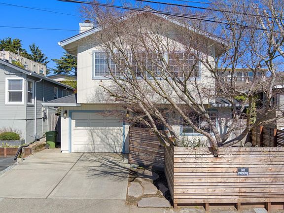 2nd image of 418 Seacliff Dr