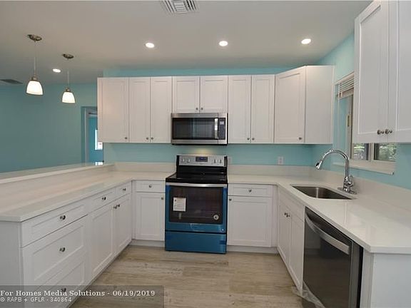 3rd image of 4711 NE 7th Ave