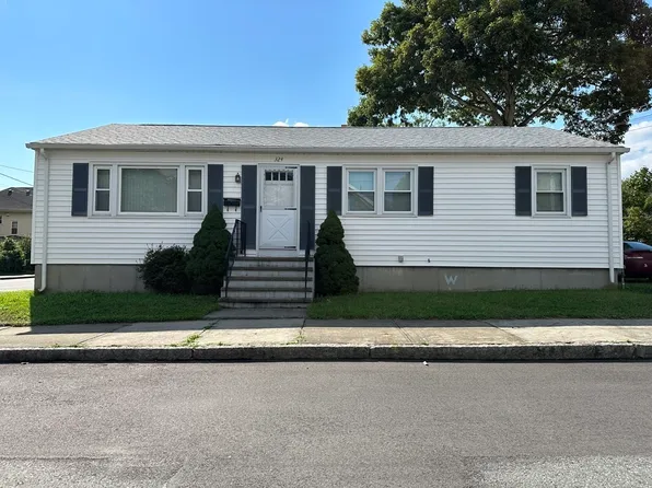 324 Rochester St, Fall River, MA 02720