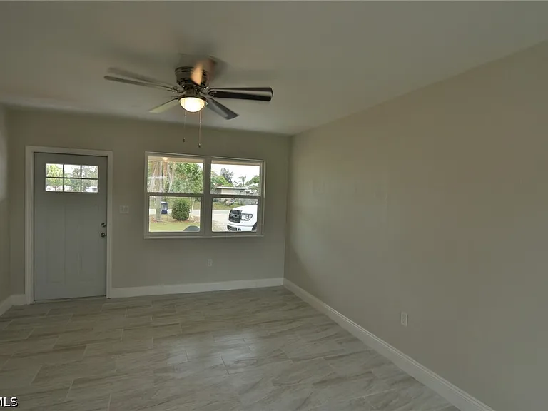 11 California Rd #B — Photo 12