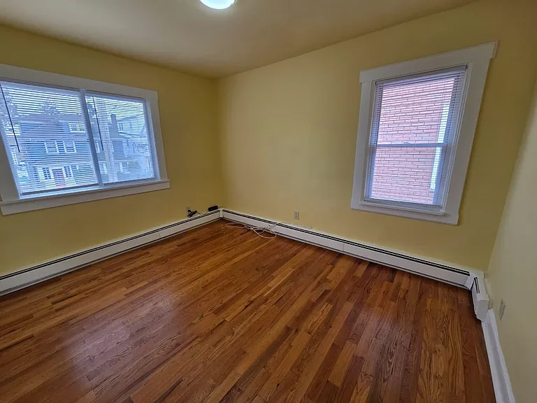 5 Bay Ave #2 — Photo 11