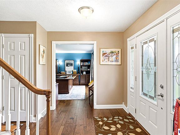 3rd image of 503 Vermont Ct