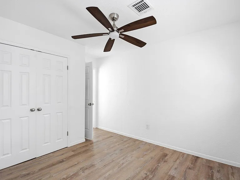 19407 Enchantford Ct — Photo 31
