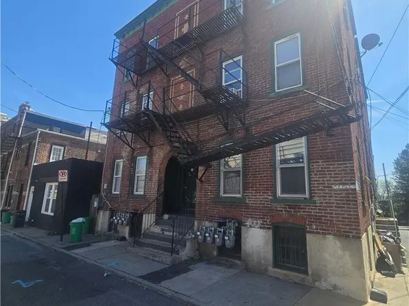 450 W Maple St APT 3, Allentown, PA 18102