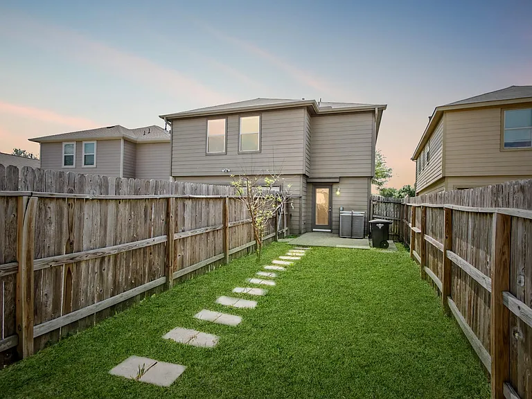 1223 Grassy View Dr — Photo 19