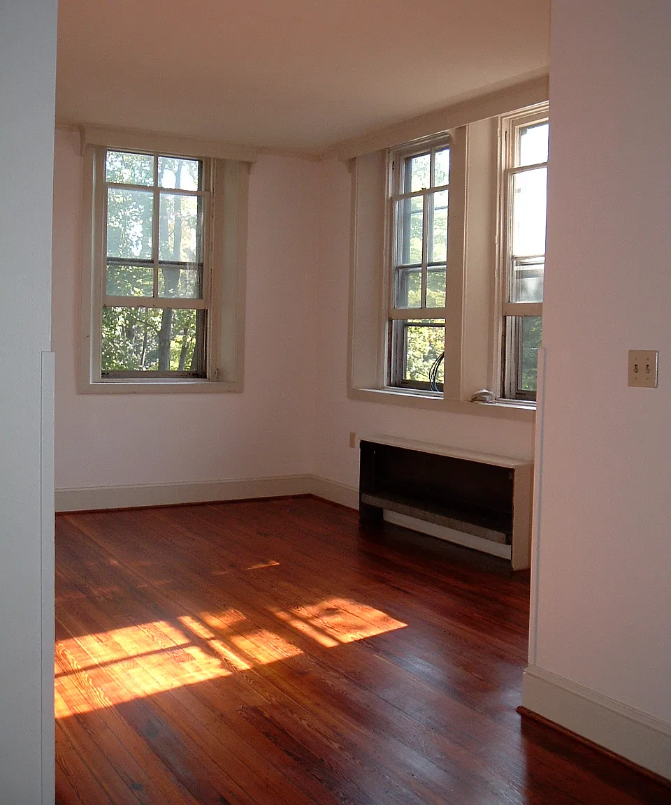 1 bed, 450 sqft, $1,300 — Photo 2