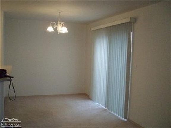 4th image of 12609 119th Street Ct E #12611