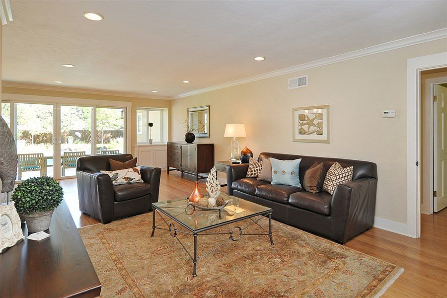 2nd image of 1245 Altamead Dr