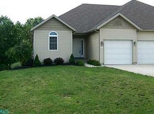 522 Hickory Ln, Howard, OH 43028