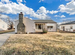 834 Big Bend Rd, Wichita, KS 67218