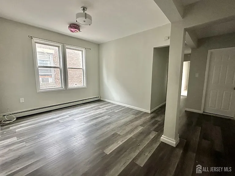 159 Lewis St #2 — Photo 6