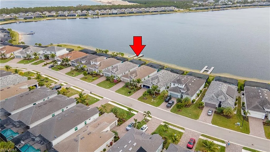 3 bed, 3.0 bath, 2247 sqft, $15,000 — Photo 3