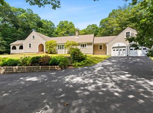 63 Two Ponds Rd, Falmouth, MA 02540