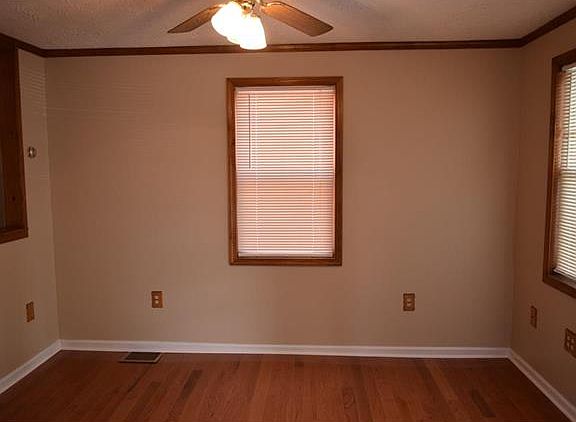 5th image of 816 Edgemont Ave