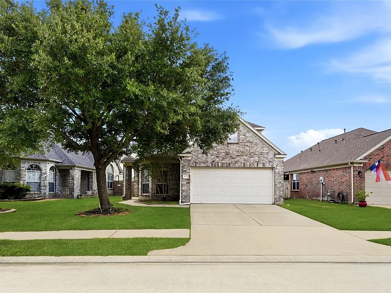 18427 Grove Brook Ln — Photo 4