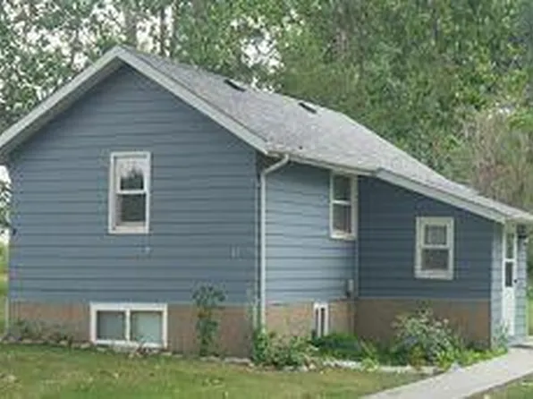 115 4th Ave SW, Ashley, ND 58413