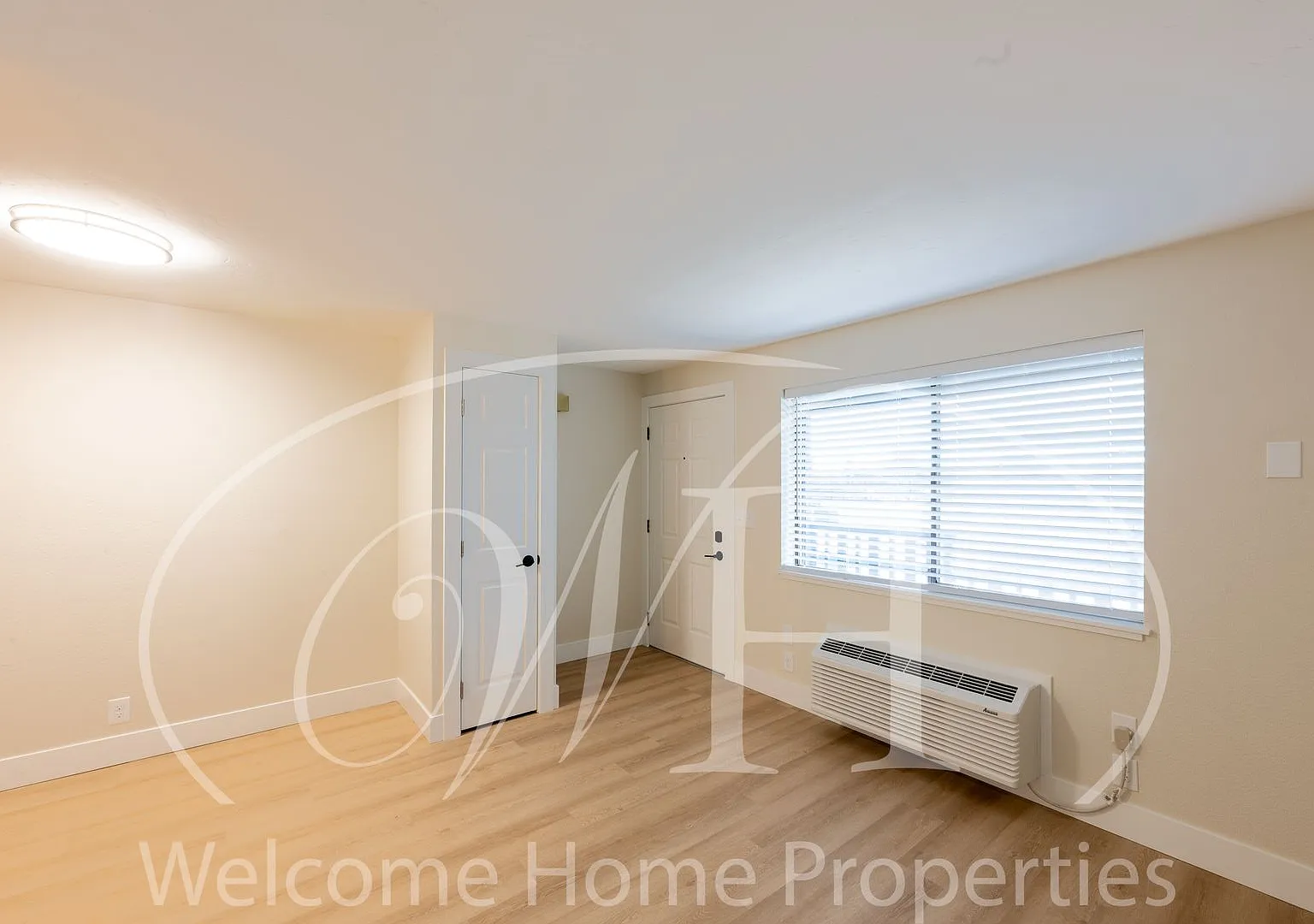 1200 SE Broadway — Photo 4