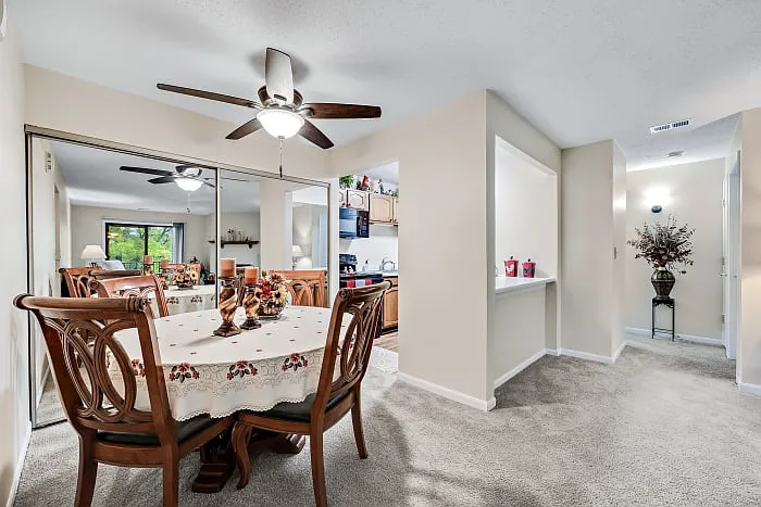 Fox Grove Apartments, LLC — Photo 6