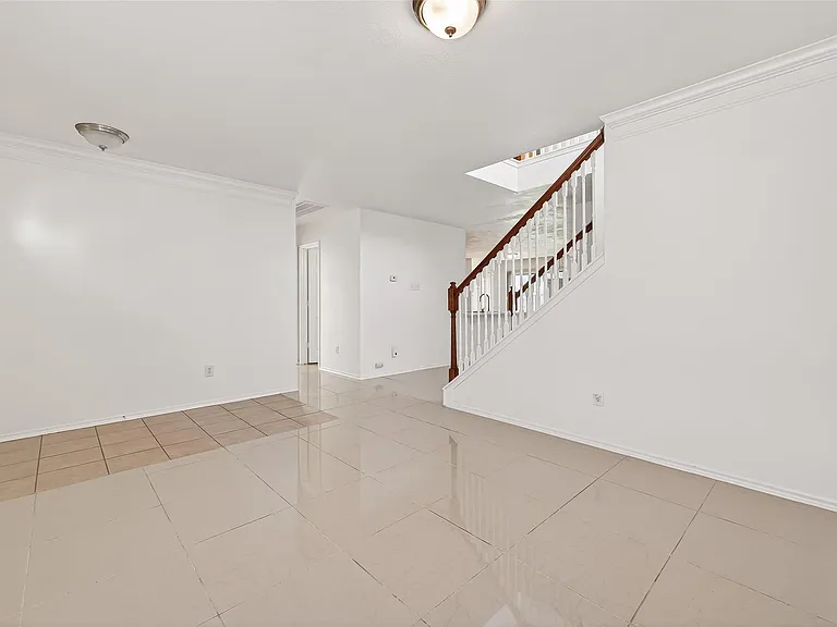 3807 Brook Garden Ln — Photo 8