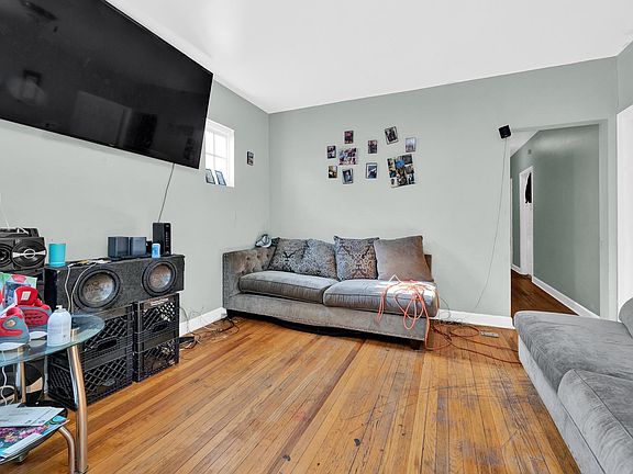 4th image of 5534 S Hoyne Ave