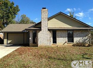 5815 Teal Ridge Dr, Arlington, TX 76017